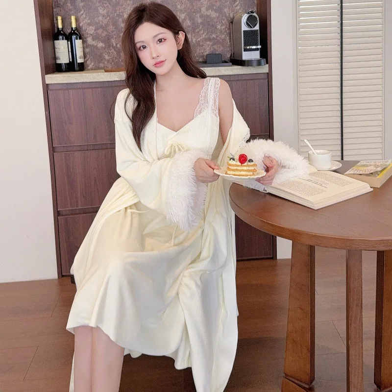 Sweet Lace Pure Desire Style Pajamas Women's Autumn/ Winter Strap Pajamas Pajamas Chest Pads Island Velvet Home Clothes