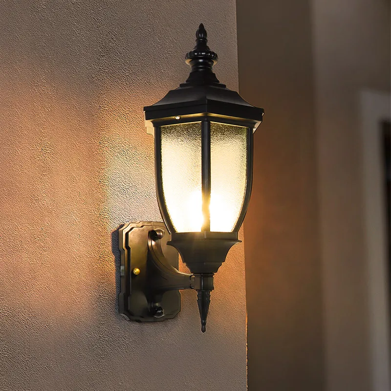 Solar outdoor wall lamp Door exterior wall lamp Waterproof villa Garden Outdoor courtyard Atmospheric balcony European style