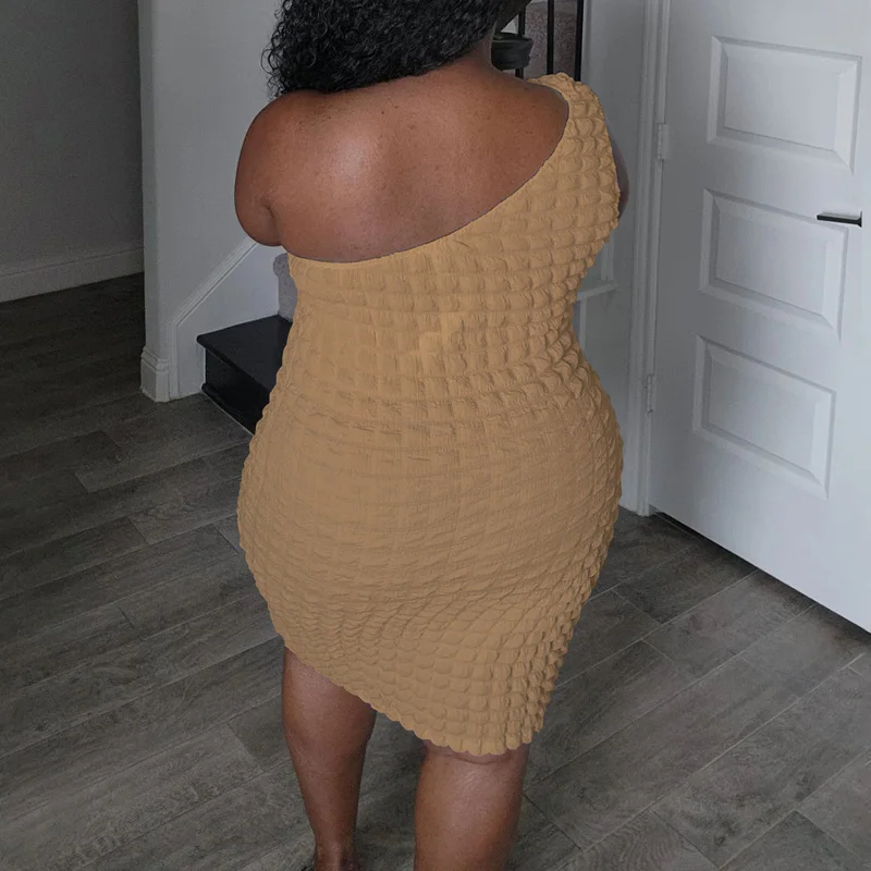 Slergiri 여성 플러스 사이즈 섹시한 원 숄더 드레스 2025 여름 스트리트 파티 솔리드 컬러 슬림 패션 힙합 미니 드레스