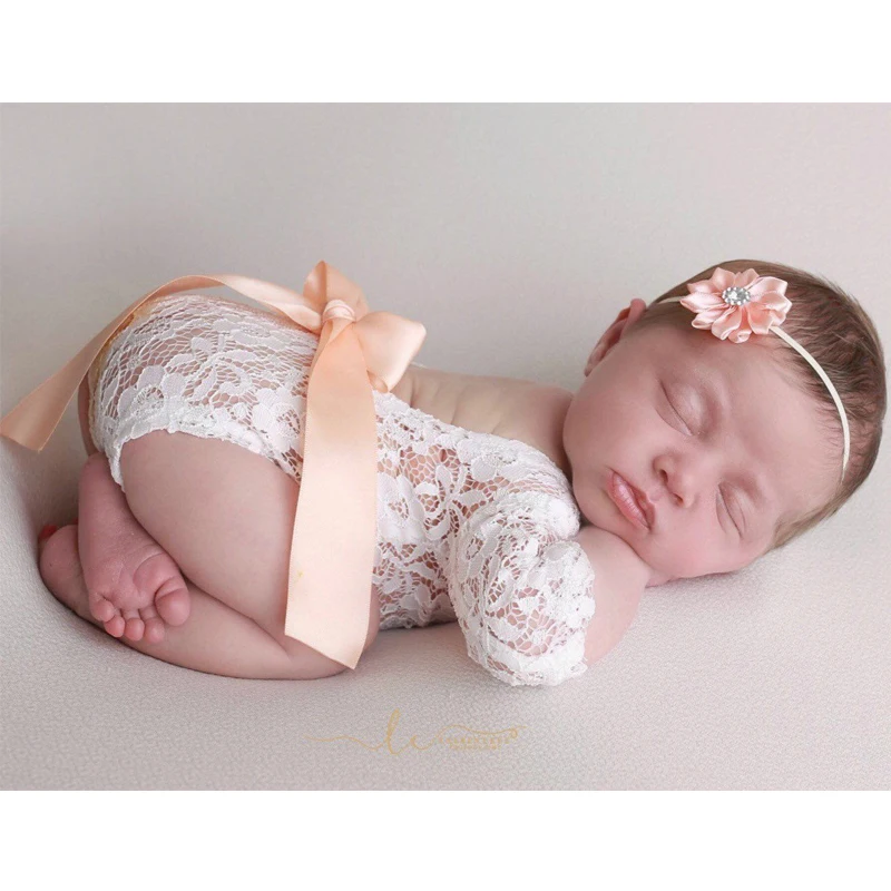 

2 Piece Baby Lace Romper and Flower Headwear Set Girls Dress Costume Accessories Photography Props for Newborn Girls Photoshoots