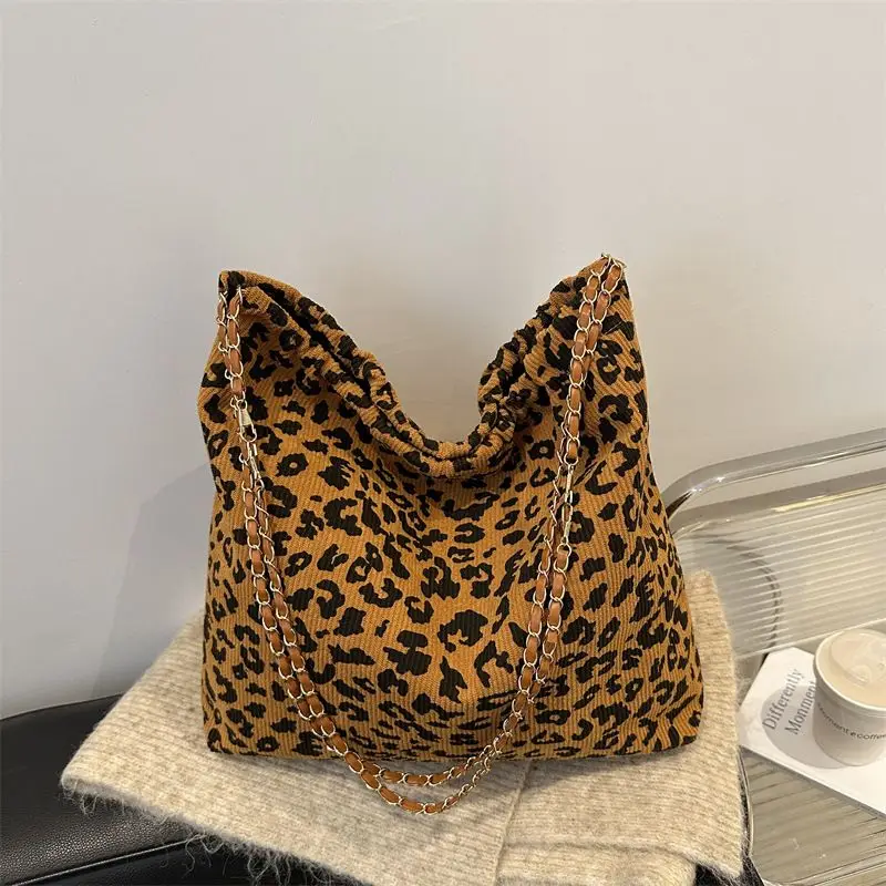 

New Leopard Print Frosted Textured Shoulder Bag Large Capacity Casual Fashion Chain Commuter Tote Bag Ladies' Cute Tote Pouch