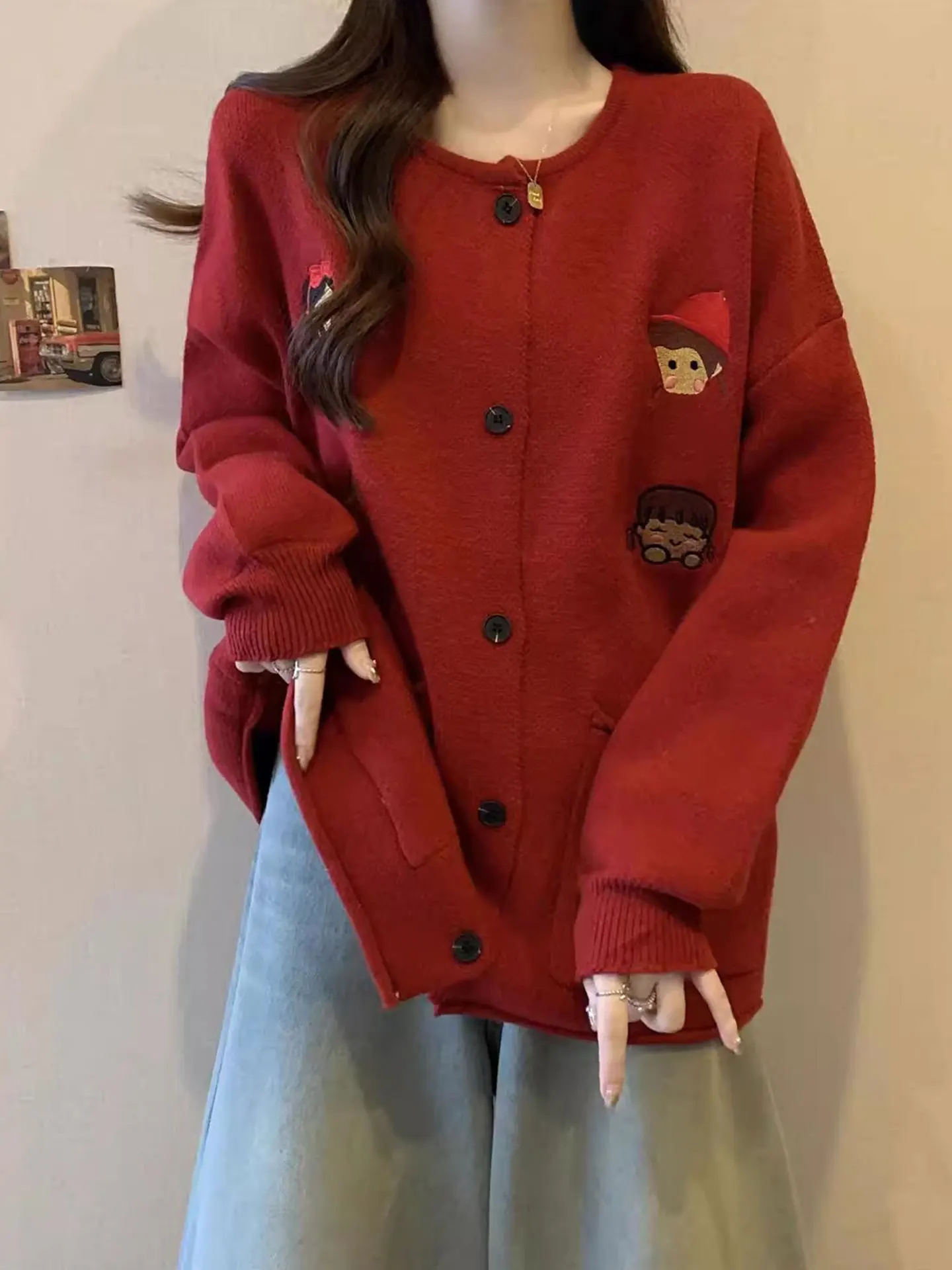 

plus Size Cisas Red Cartoon Embroidery Soft Sweater Cardigan Women's Autumn Winter Plump Sweet Anti-Aging Top