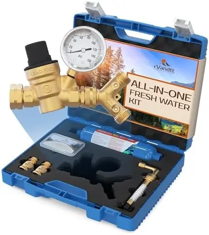 

Комплект для подачи чистой воды для автодомов с регулятором, фильтром, распределителем и многим другим – универсальный сантехнический набор для прицепов-дач