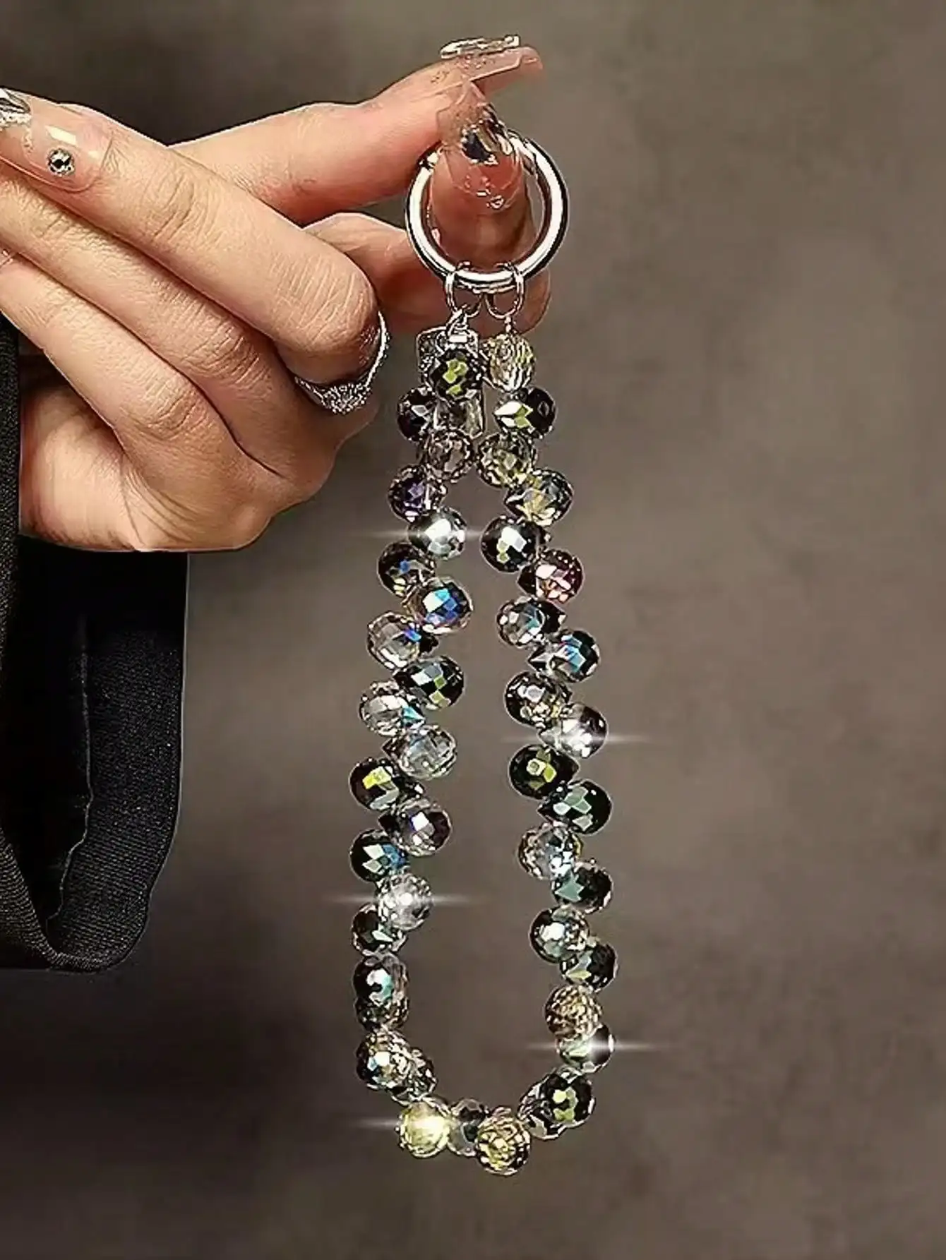 Luxuriöses Funkelndes Diamant-Kristall-Perlen-Armband, Tragbare Kette, Telefon-Charm-Clip für Universelle Anwendung am Mobiltelefon