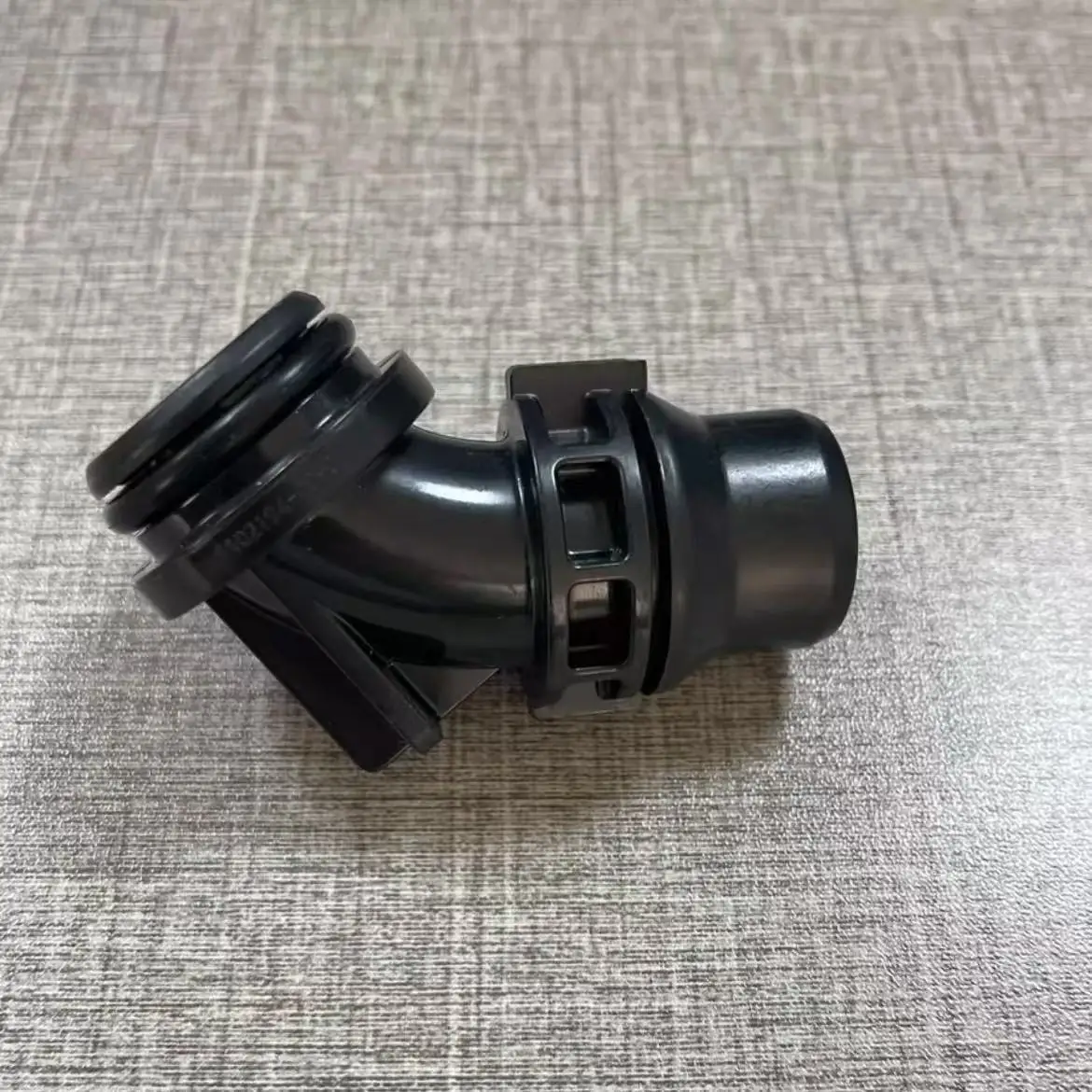 

2017-2024 forTesla Model 3 Model Y Chassis Battery Cooling Water Pipe Curved Connector