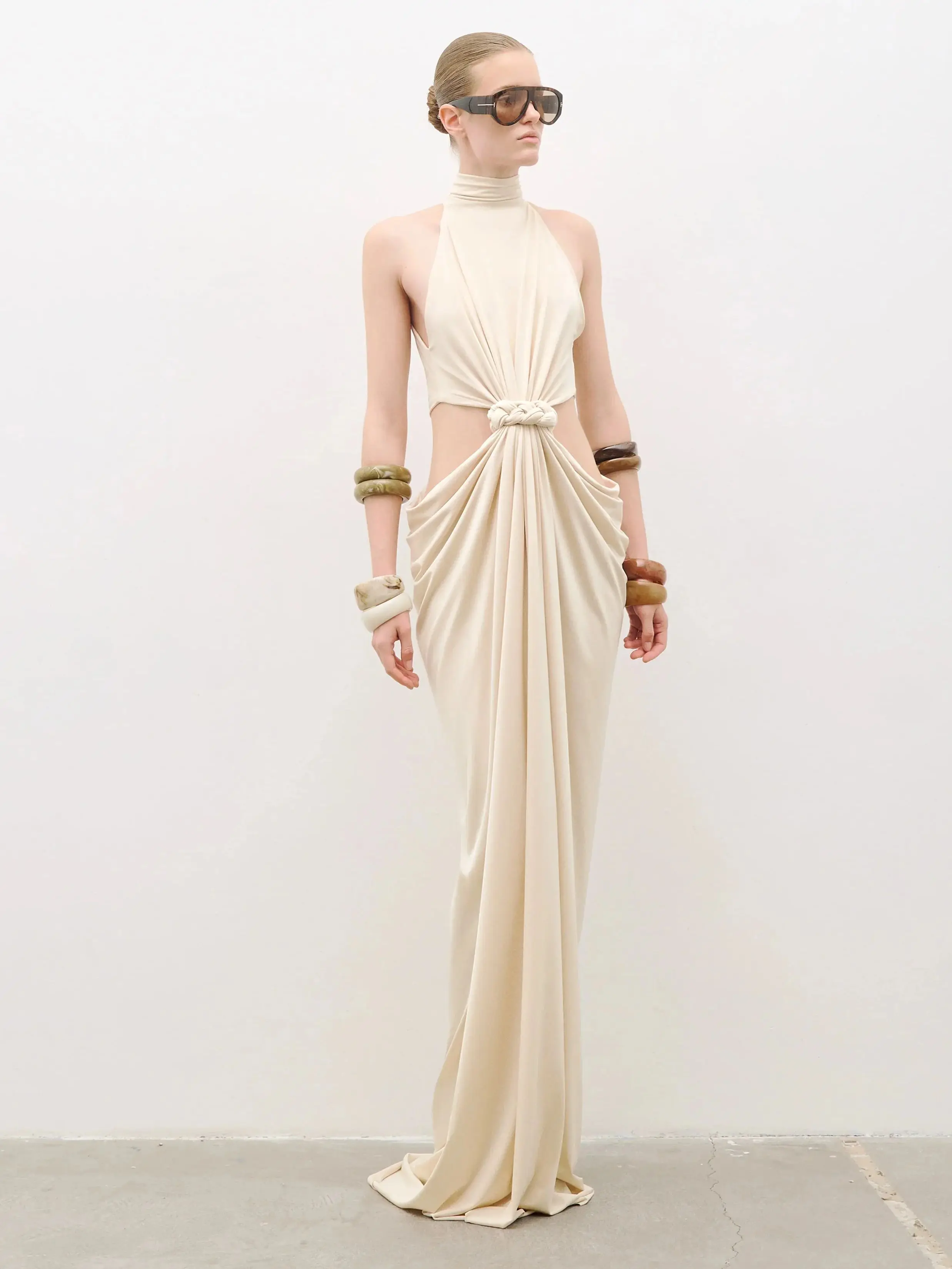 Femmes Design de luxe Beige sans manches découpé drapé Maxi longue douce robe confortable haute rue soirée spectacle robes