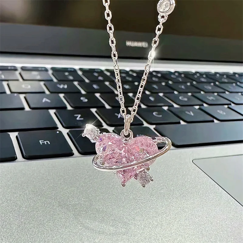 

Romantic Pink Crystal Lovely Planet Necklaces For Women Lady Exquisite Sparkling Rhinestone Chain Necklace Valentine's Day Gift