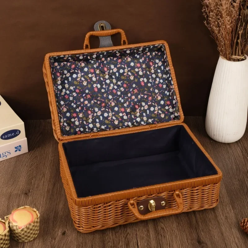 Handmade Wicker Suitcase Portable Dust-proof Round Picnic Basket Large Capacity Anti-impact Rattan Woven Luggage Box for Home view 3