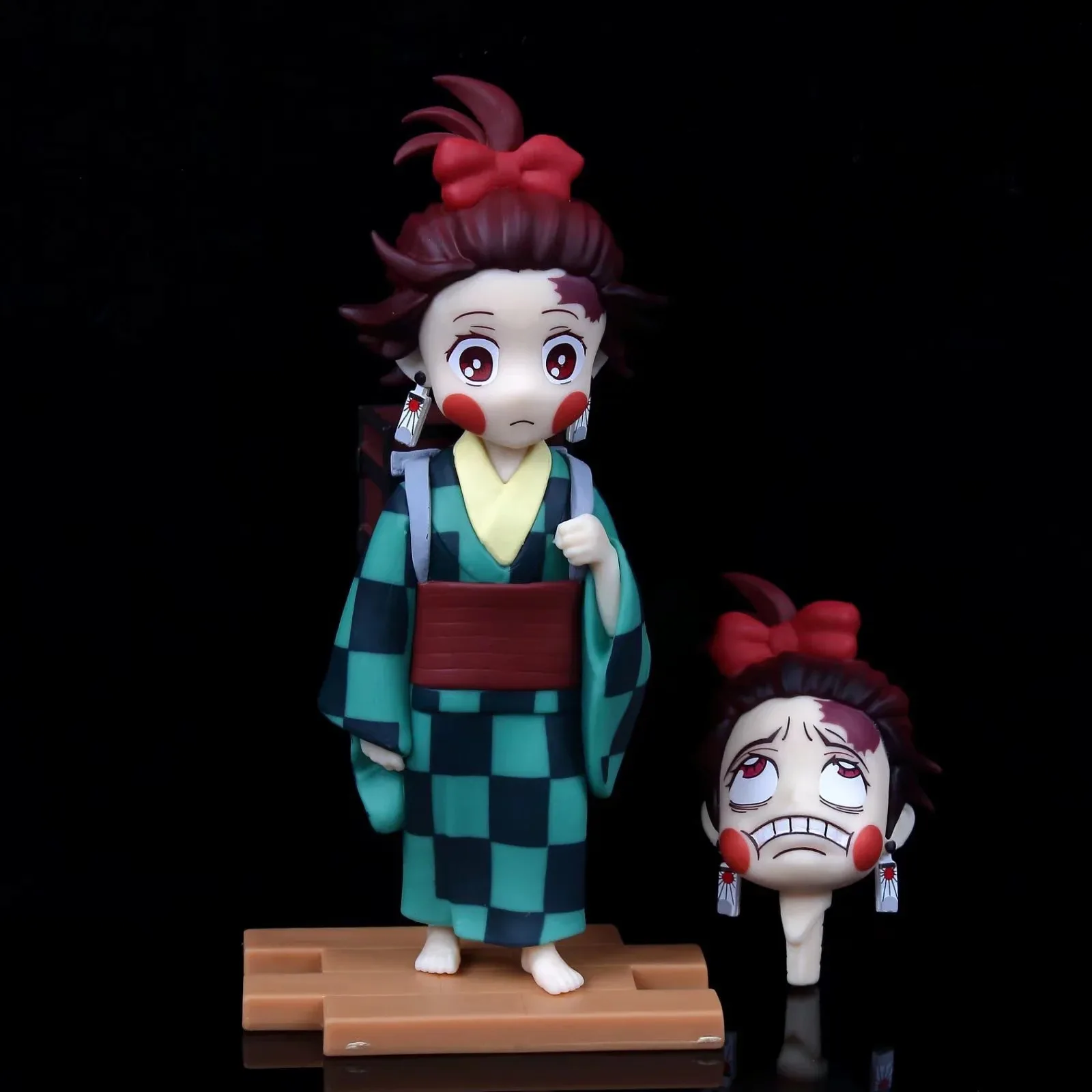 Anime Kimetsu No Yaiba Figurines Demon Slayer Action Figures Cute Pvc Model Kits Toys Kawaii Desktop Ornaments Children Gifts