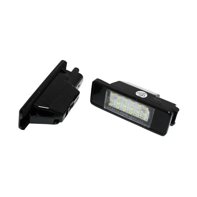 For Nissan X-Trail T30 T31 Qashqai J10 J11 Primera P12 Pathfinder R51 Juke F15 Error Free White LED License Plate light view 5