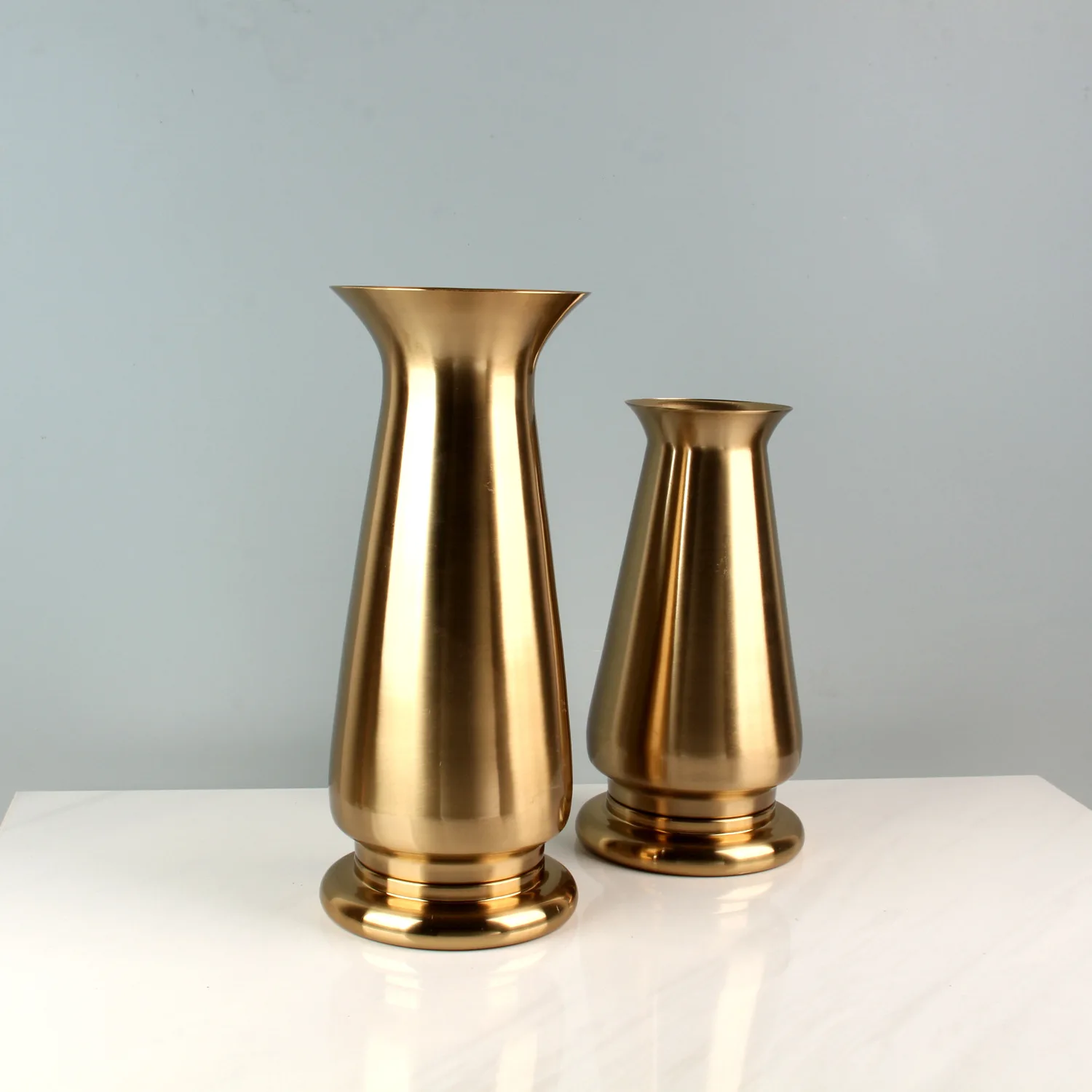 

Металлический цветочный горшок, золотая геометрическая ваза для цветов, открытая золотая бутылка, аксессуары для цветочной композиции, аксессуары для украшения дома