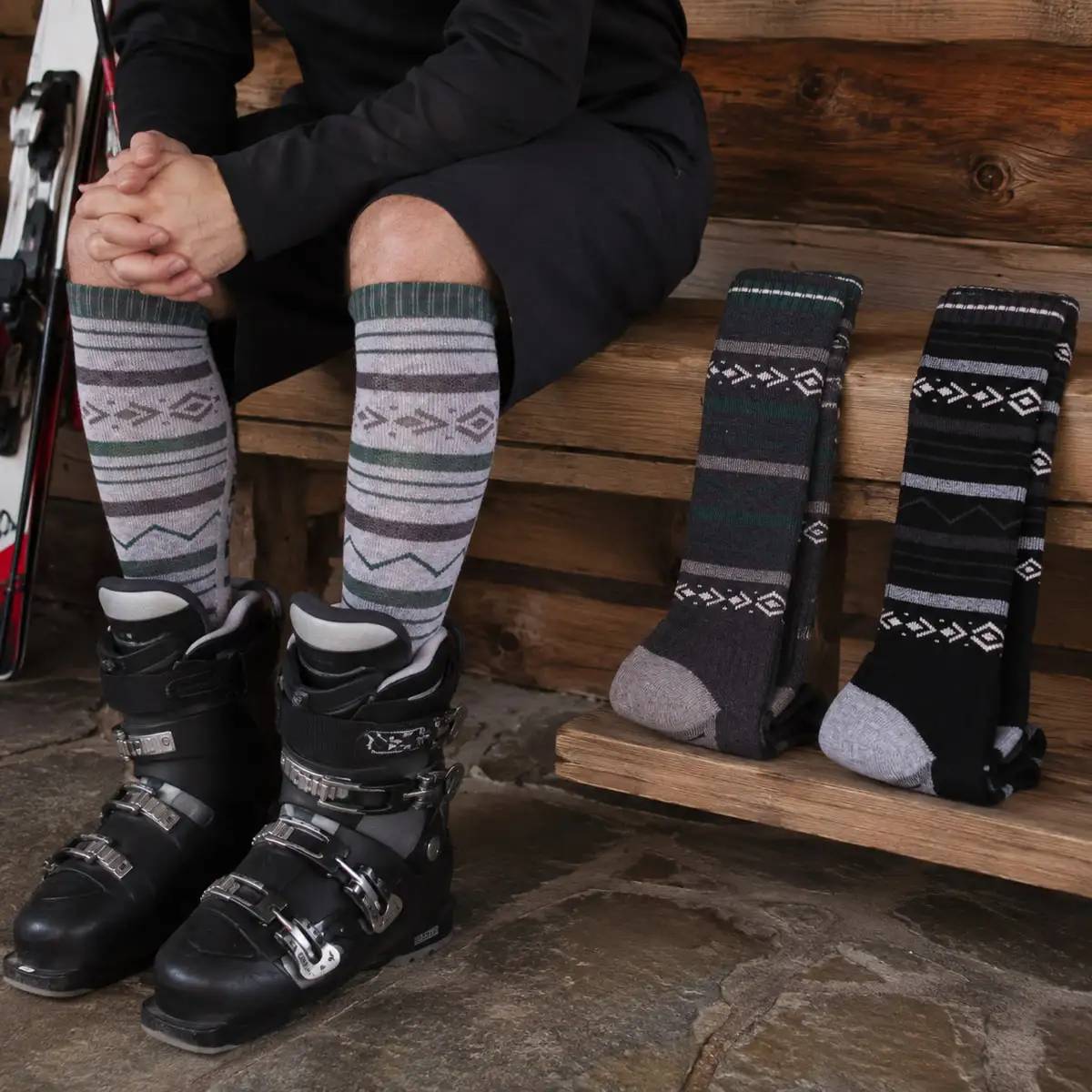 Calcetines de esquí de lana merino para hombre, hasta la rodilla, gruesos y acolchados, ideales para el invierno, el snowboard, el senderismo, el clima frío, como prenda térmica para las piernas y como accesorio para actividades físicas.