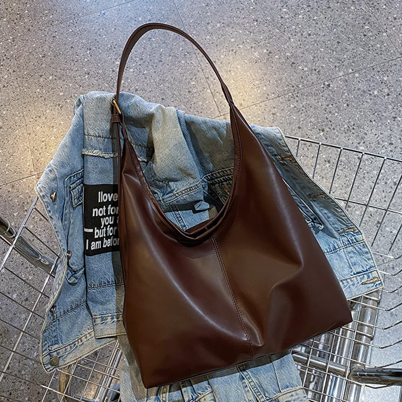 Vintage-Umhängetasche mit großem Fassungsvermögen für Damen mit weicher, solider Umhängetasche, Retro-Einkaufstasche für den Pendelverkehr – Detail 5