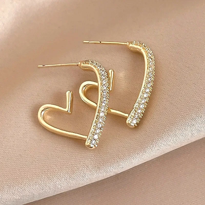 925 Silver Needle Korean Fashion Crystal Heart Earrings For Women Jewelry 2026 Trending New Luxury Women's Hoop Earrings Brincos