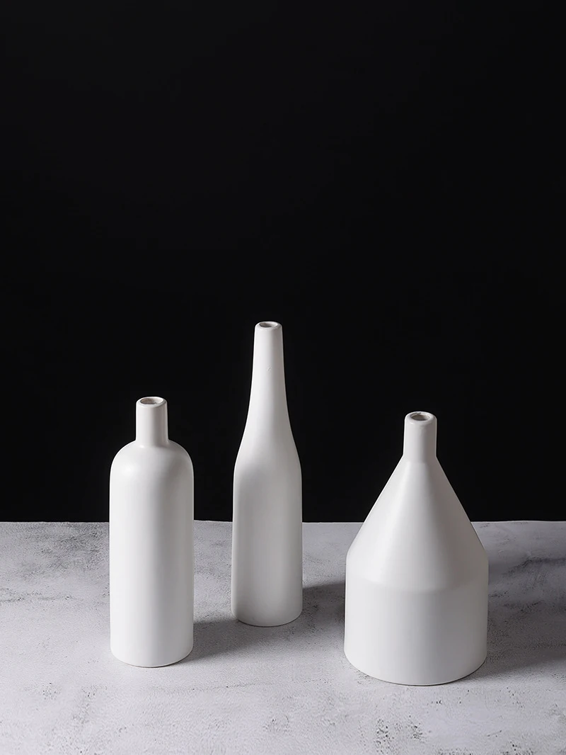 Modern Minimalist Nordic White Plated Gold Ceramic Vase Luxury Home Living Room Decorative Pieces Flower Pot Handcraft