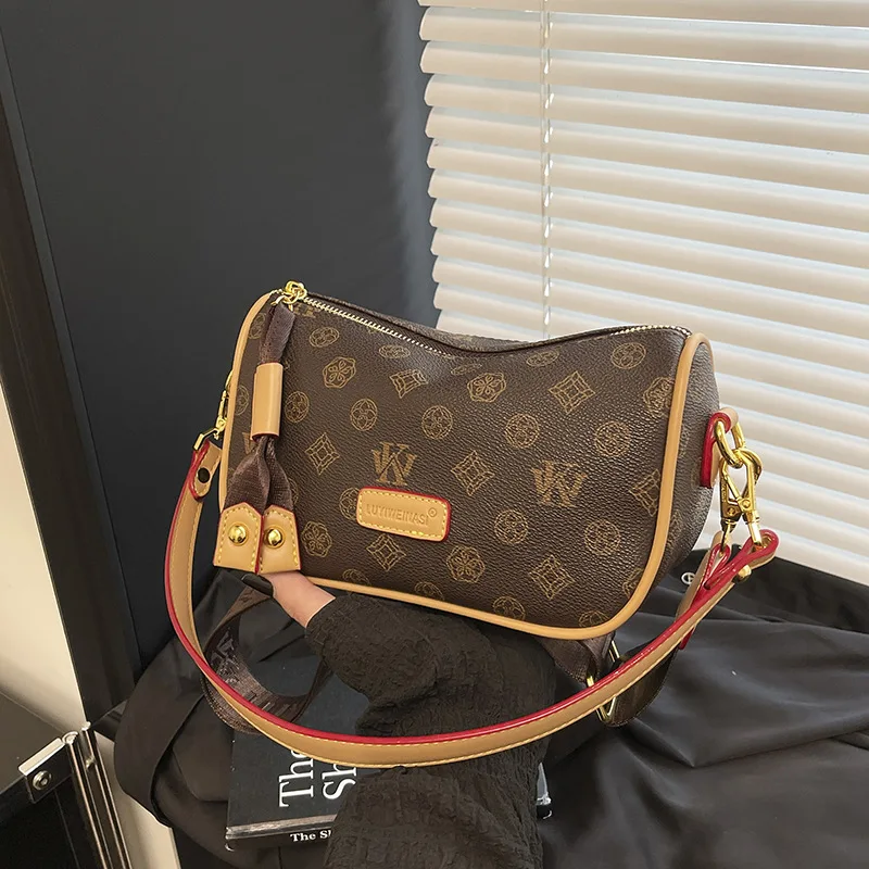 

2025 Underarm Square Bag, Women's Minimalist Shoulder Purse, Casual Commuter Crossbody Day to Night Tote, Sling Bag, Top Handle