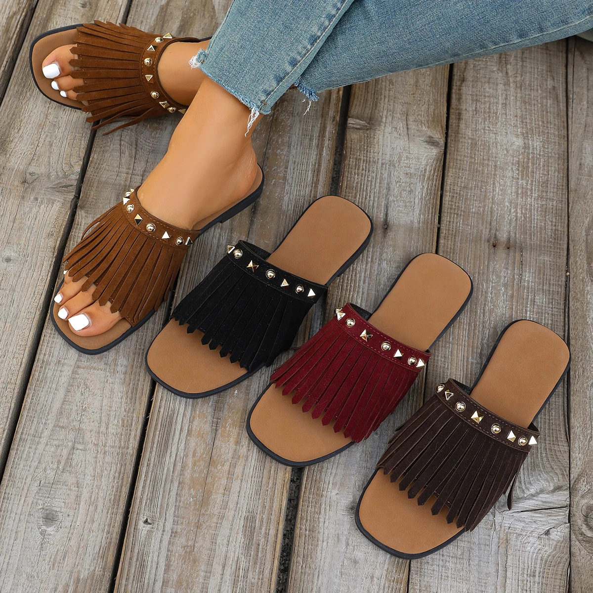 Summer Women's Low-Heel round head soft sole Suede Sandals Fashion Fringe Tassel metal decoration comfortable Beach Slipper