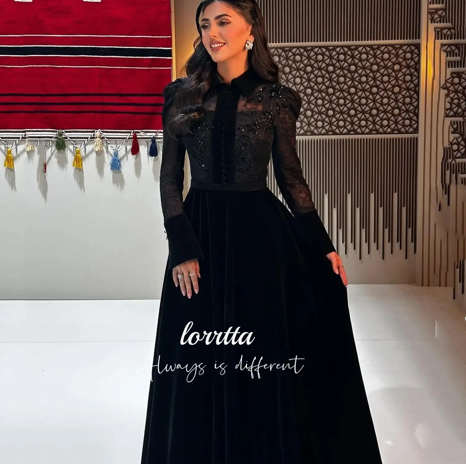 Loretta Maßgeschneidertes Abend-Luxuskleid 2025, luxuriöse Damen-Abendkleider, Damen-Grace-Kleider, Partykleider 	 فسات Mohamed Daug Menn Idea