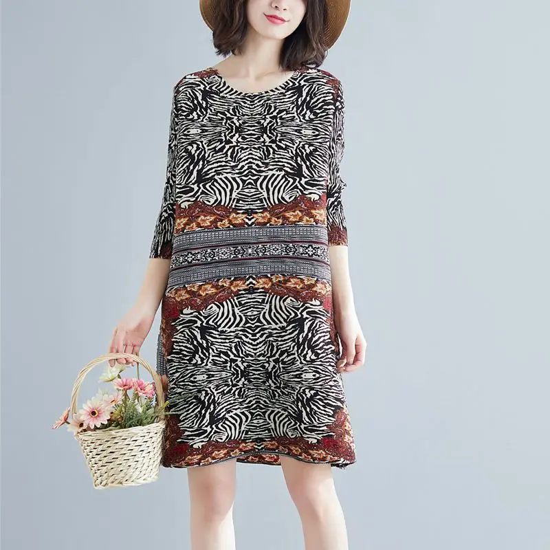

New printed seven-quarter-sleeved loose dress 2025 spring and summer fashion casual leopard print pleated straight skirt
