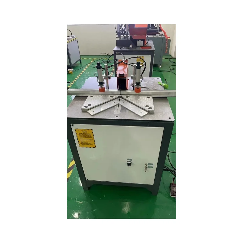 Angle Channel Hydraulic Portable 45 Degree Cutting Machine Aluminum Corner Brackets Cutting Machine Used in Aluminum Profiles