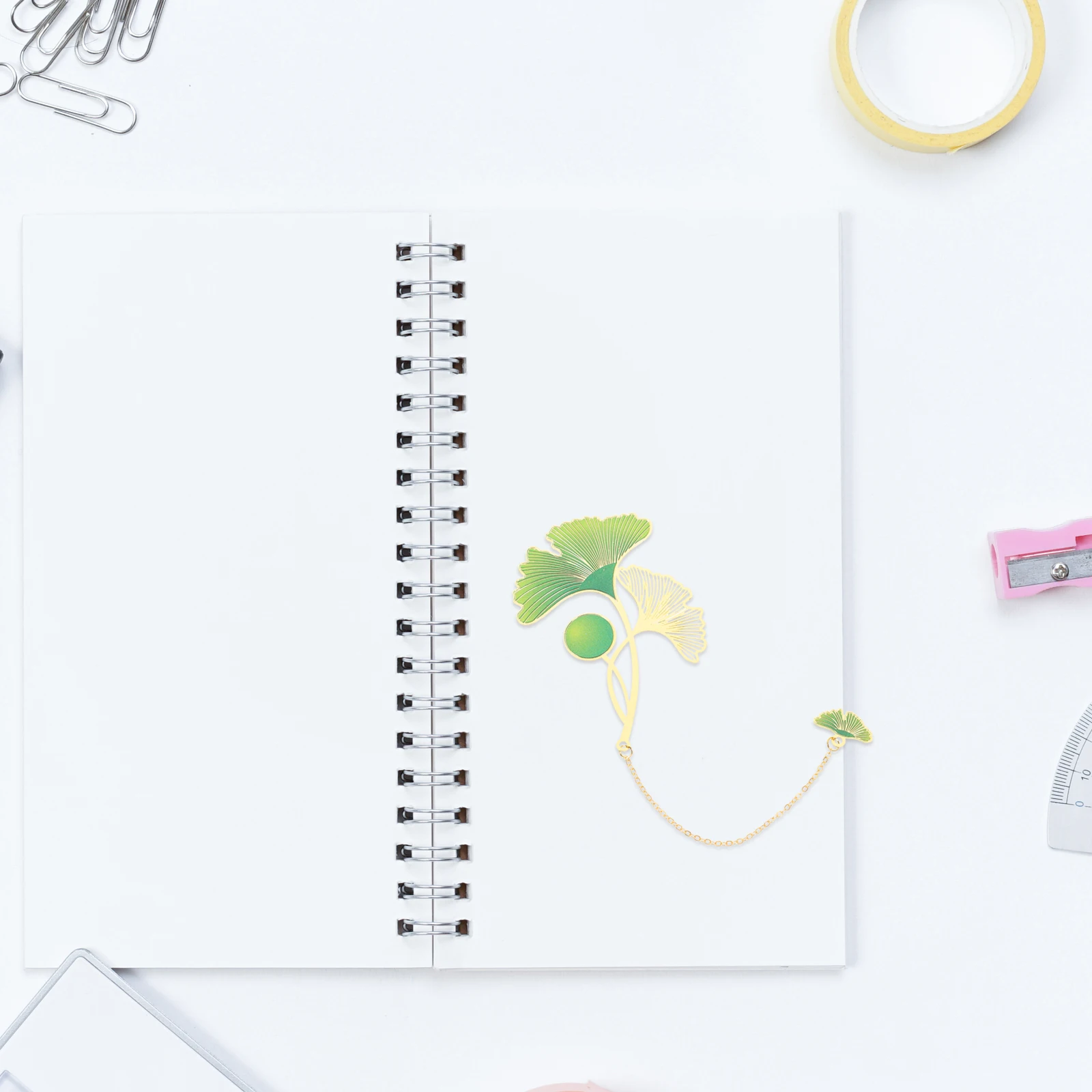 

Colorful Brass Pendant Bookmark Set Pretty Book Markers for Women Stylish Reading Accessories Decorative Page Holders