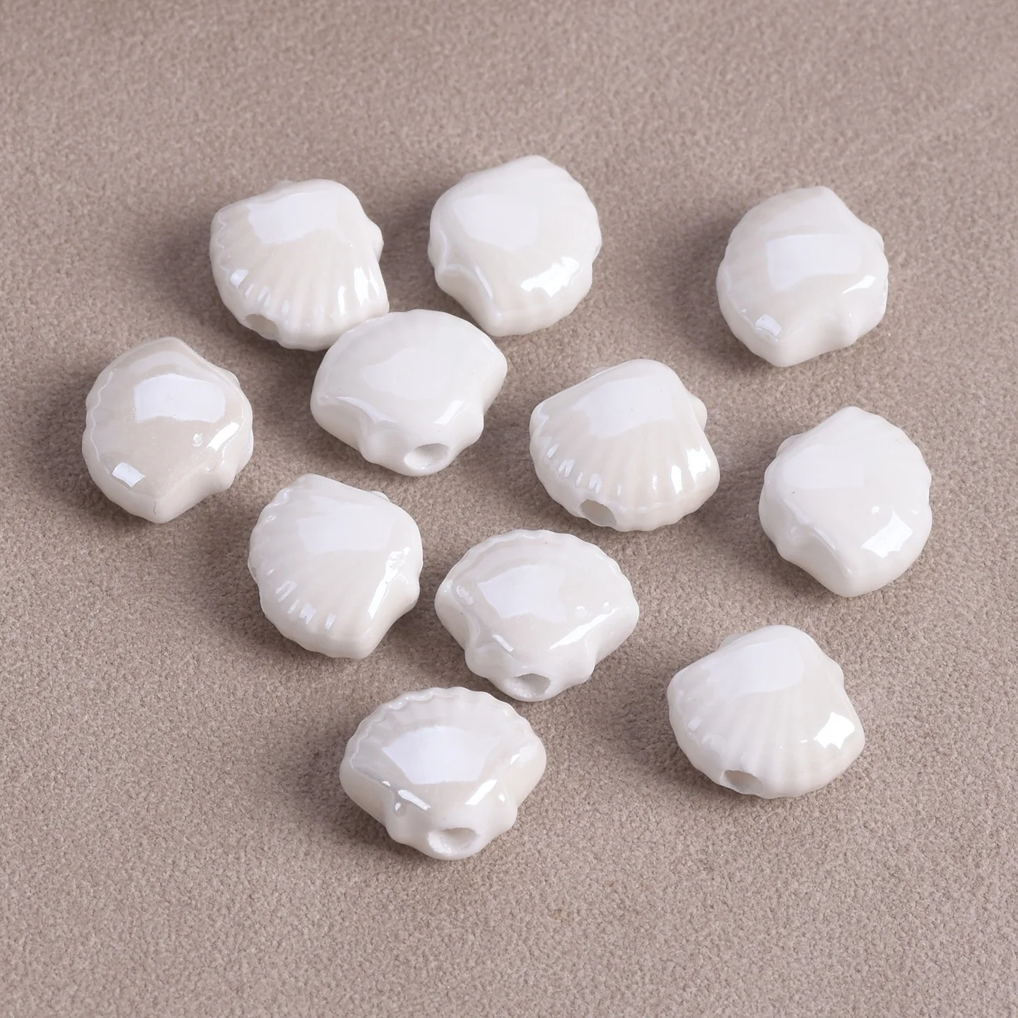 10pcs 11x9mm Scallop Shape Handmade Shiny Glossy Glazed Ceramic Porcelain Loose Beads For Jewelry Making DIY Crafts Findings