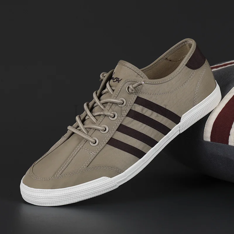 High Quality Male Canvas Footwear Fashion Solid Color Man Vulcanized Shoes Lace-up White Casual Sneakers Tenis Masculino