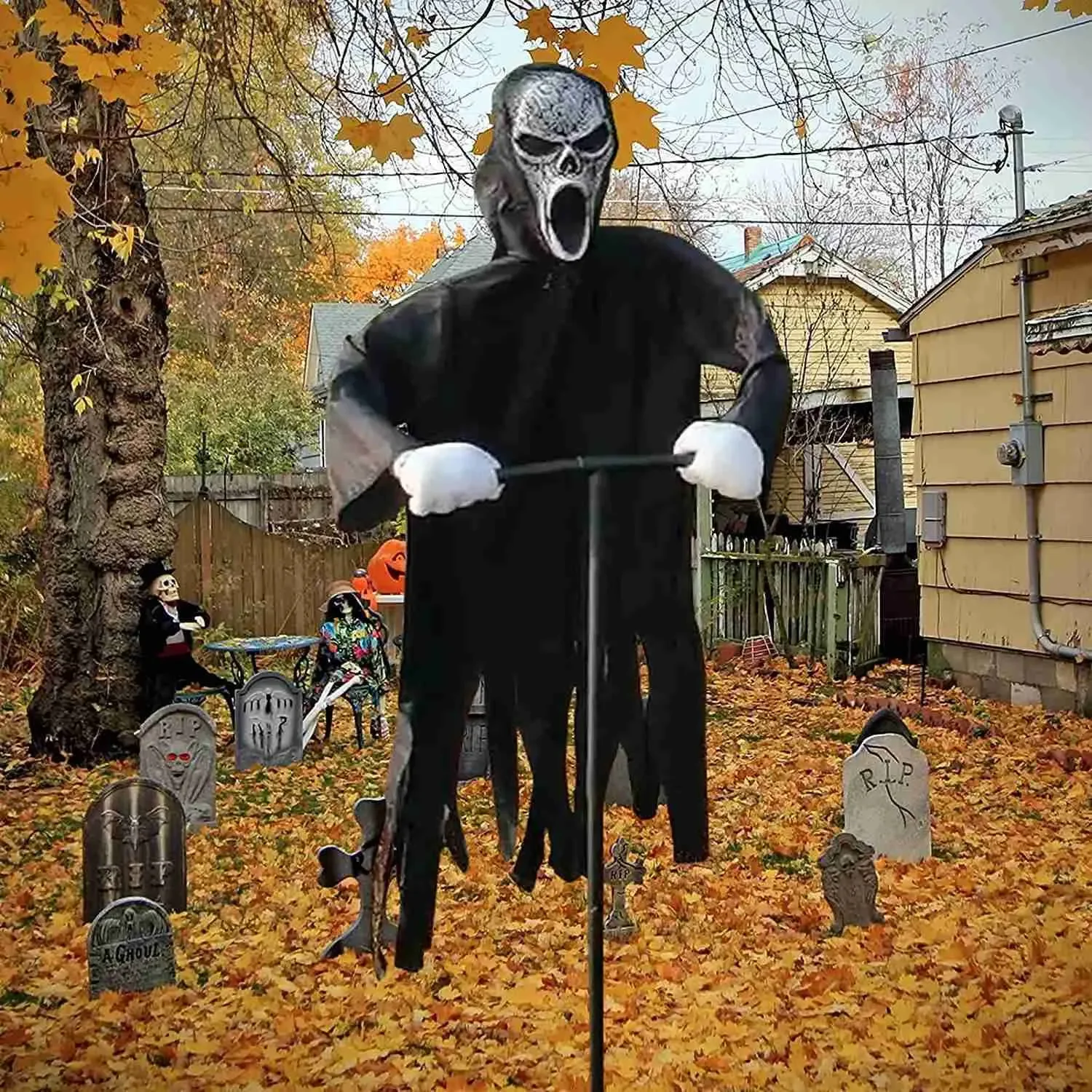 

Garden Ghostface Scarecrow Halloween Decor Outside Hanging Scary Ghost Scarecrow Decorations Creative Courtyard Bird RepellerCL2