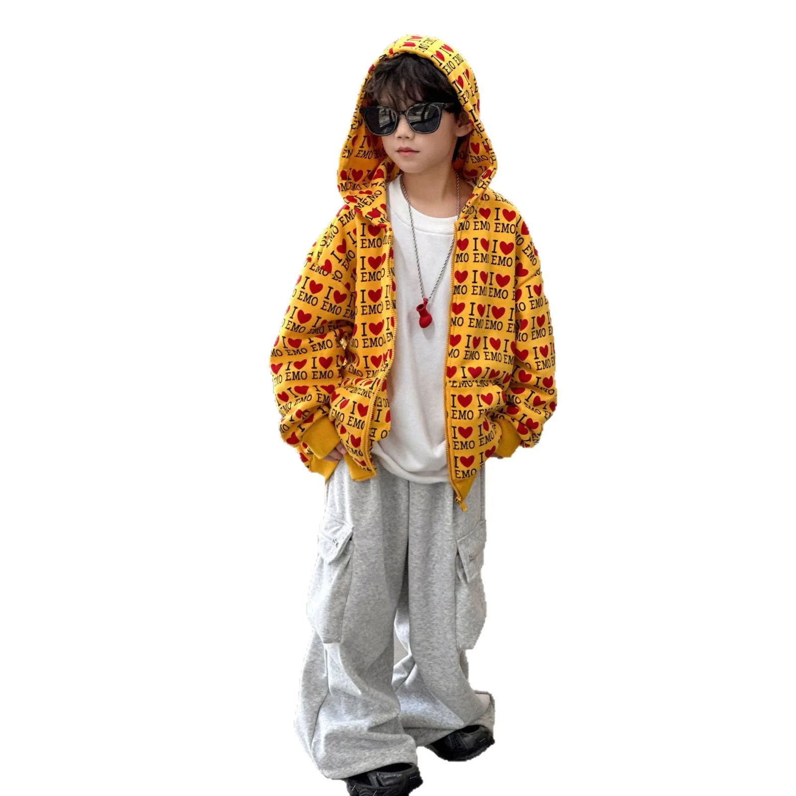 

Boys' Hooded Jackets Are Fully Printed with The New Fleece Jackets in Autumn Cardigans, and Children's Thickened Versatile Tops.