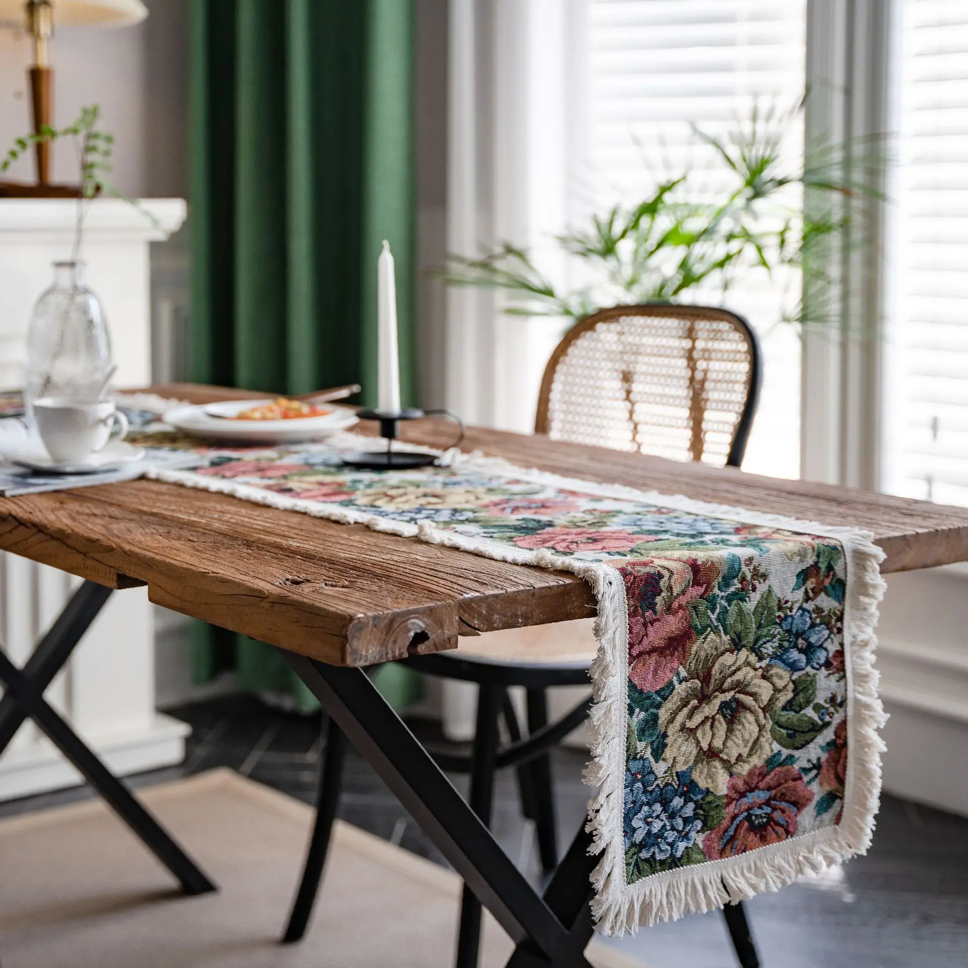 Vintage Autumn Oil Painting Table Runner with Tassels - Boho Sideboard Suitable for Autumn Farmhouse Country Embroidery