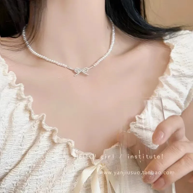 Dragonfly Aquamarine Pendant Necklace French Retro Fresh Unique Lightweight Silver Chain Versatile Daily Choker Jewelry Women