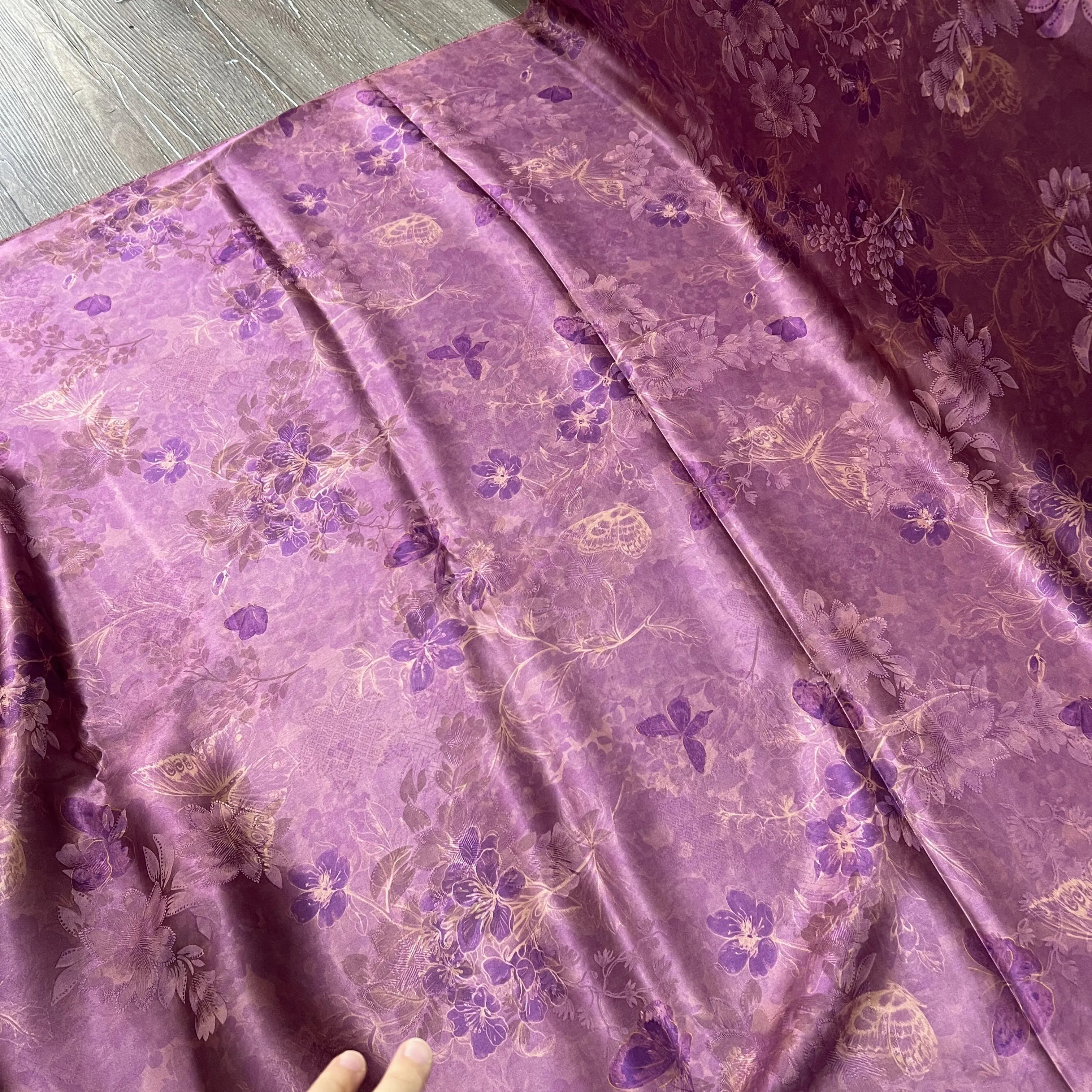 Silk Flower Gambiered Guangdong Silk Cloth Silk Violet Cheongsam Dress Young Version Fragrant Cloud Yarn Fabric