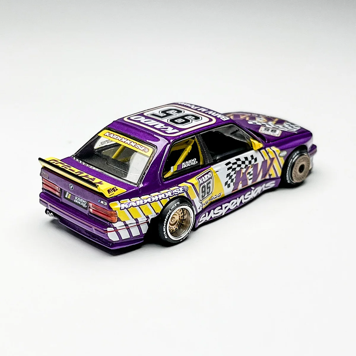 بيت كايدو + ميني جي تي # 194 1:64 مجموعة BMW M3 E30 نموذج سيارة مصنوع من خليط معدني