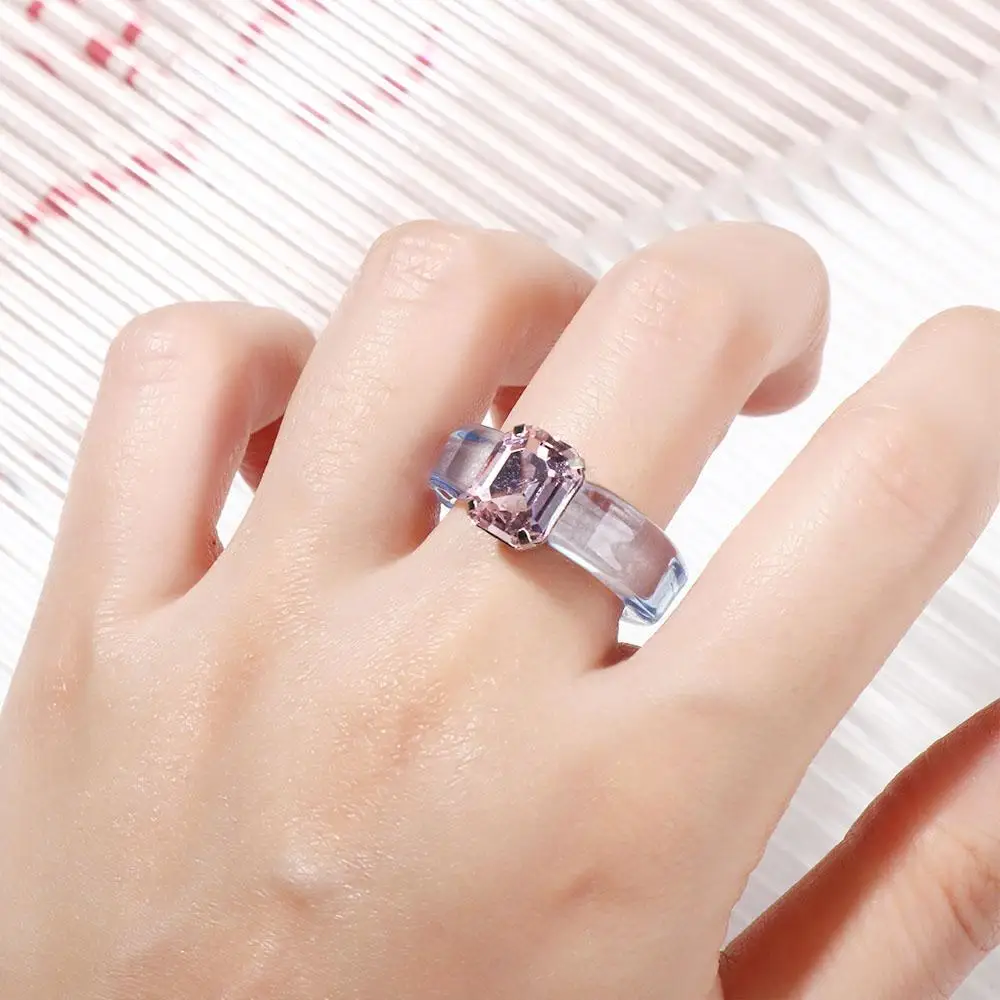 Irregular Elegant Rhinestone Jelly Color Girls Women Fashion Jewelry Resin Rings Finger Ring Transparent