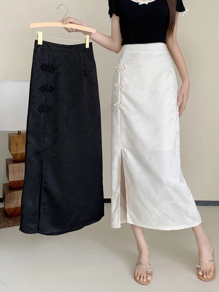 

New Chinese light national style jacquard skirt women's retro buckle high waist split fork medium and long A-shaped hip skirt