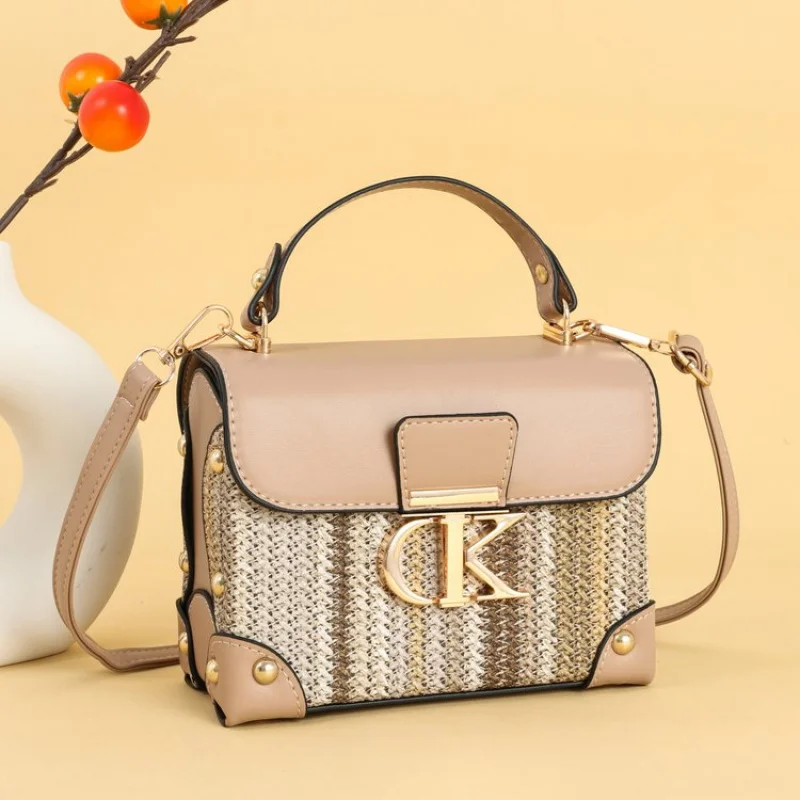 

Classic Luxury Tote Bag, Ladies Leather Crossbody Handbag, Designer Shoulder Bag For Professionals