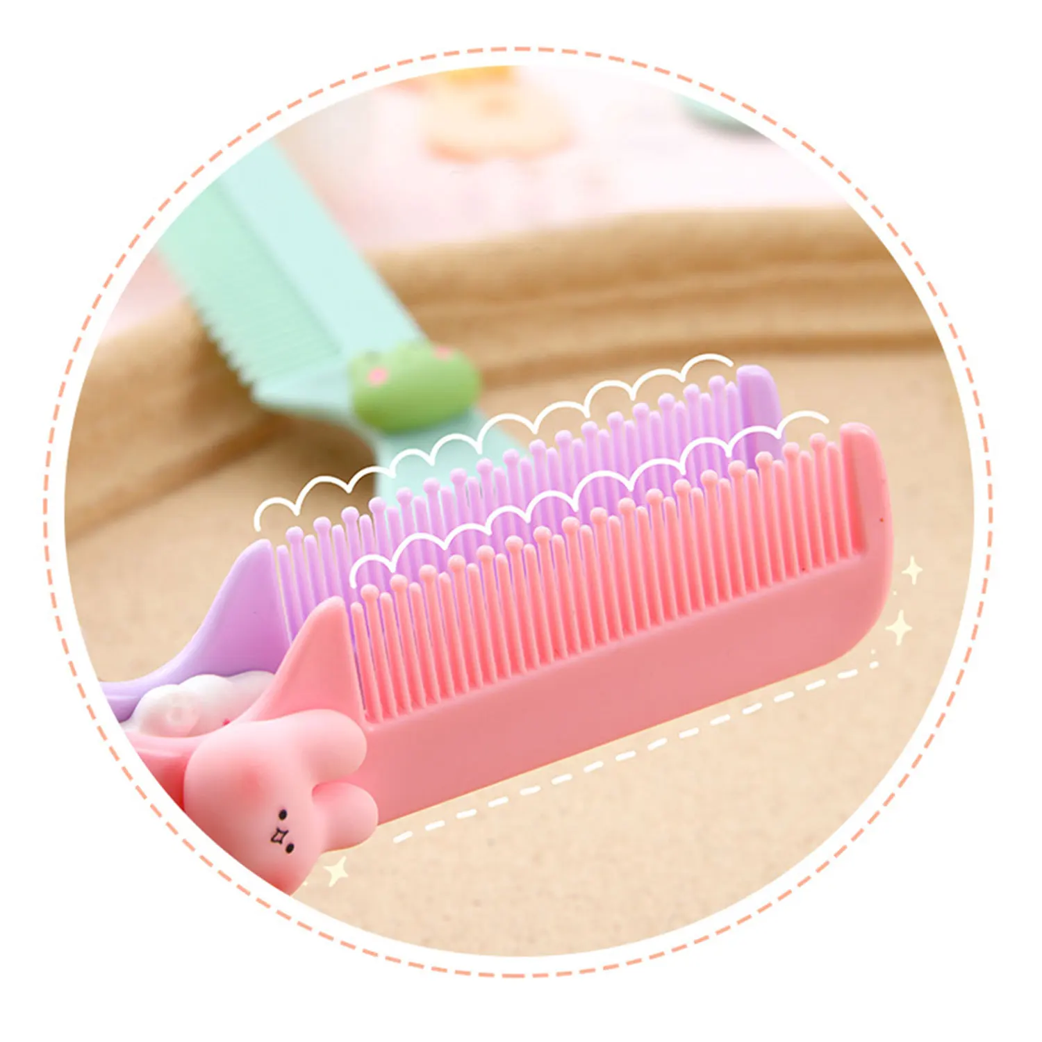 Cute Cartoon Children\'s Baby Comb Photography Accessories for Newborns Portable Small Comb Safe and Anti-scratch