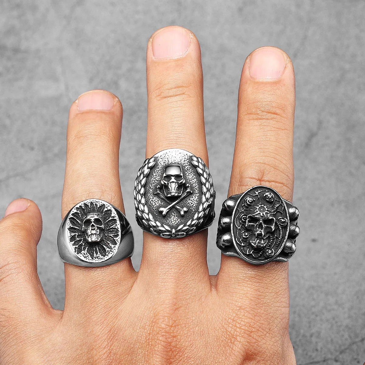 Victory Medal Skull Men Rings Stainless Steel Women Jewelry Punk Gothic Rock Vintage Cool Fashion Accessories Gift Wholesale