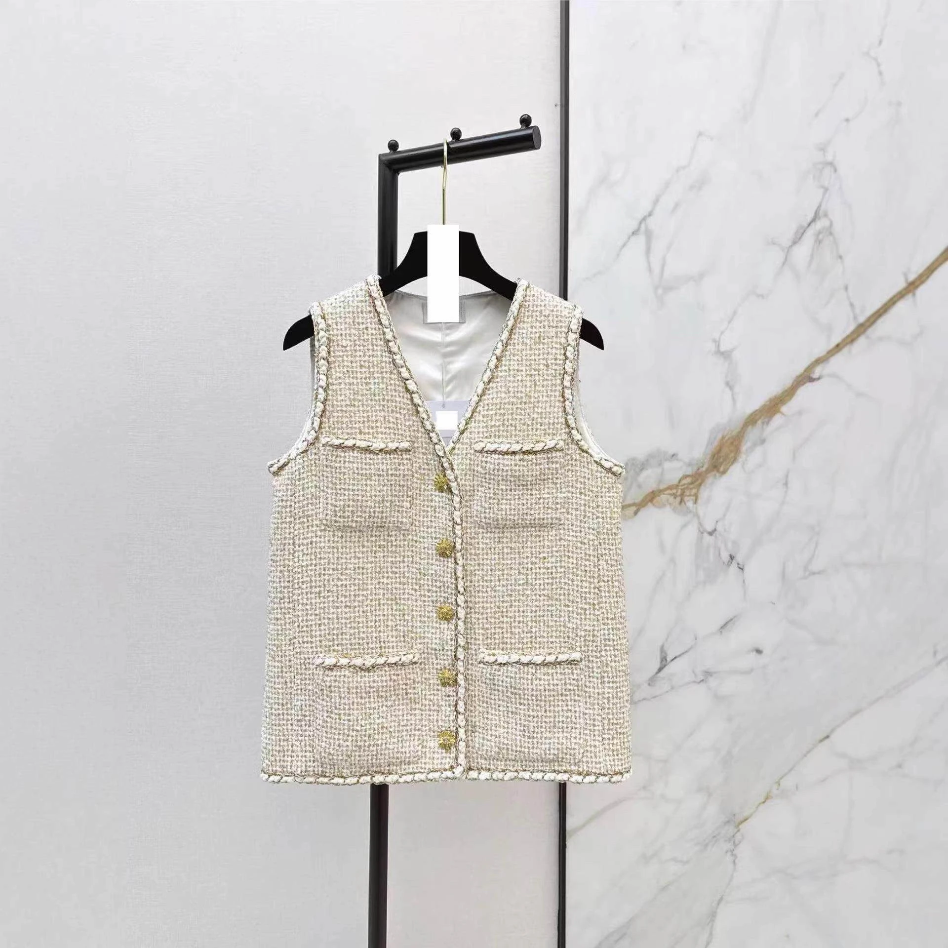 Elegant V-Neck Sweater Vest Women's Knitted Coarse Tweed High-End Early Spring New Style Fashionable Casual Inner Wear