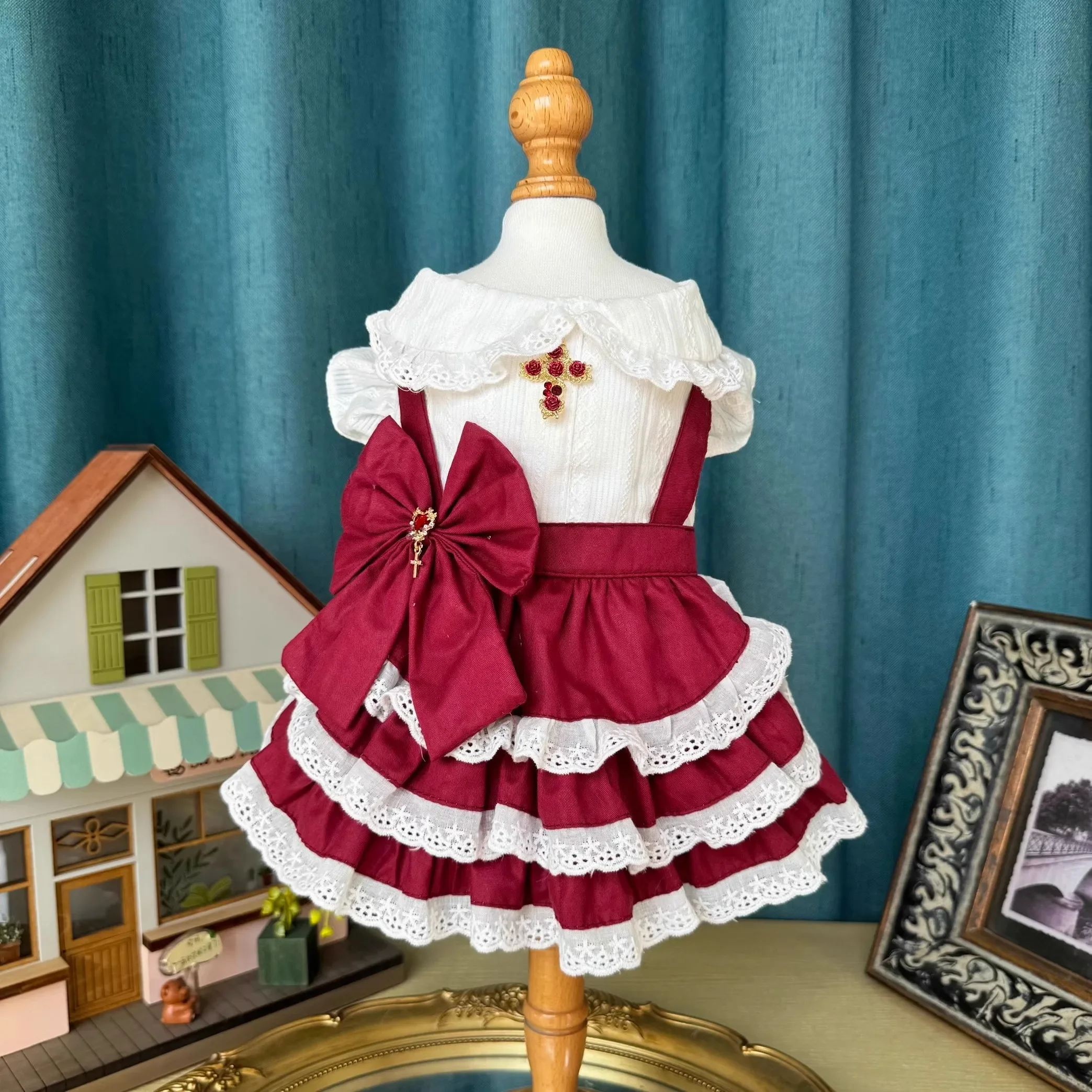 

Pure Cotton Handmade Puppy Dog Clothing Fashion Original Pet Clothes Wine Red Crystal Bow Party Dresses For Small Medium Dog