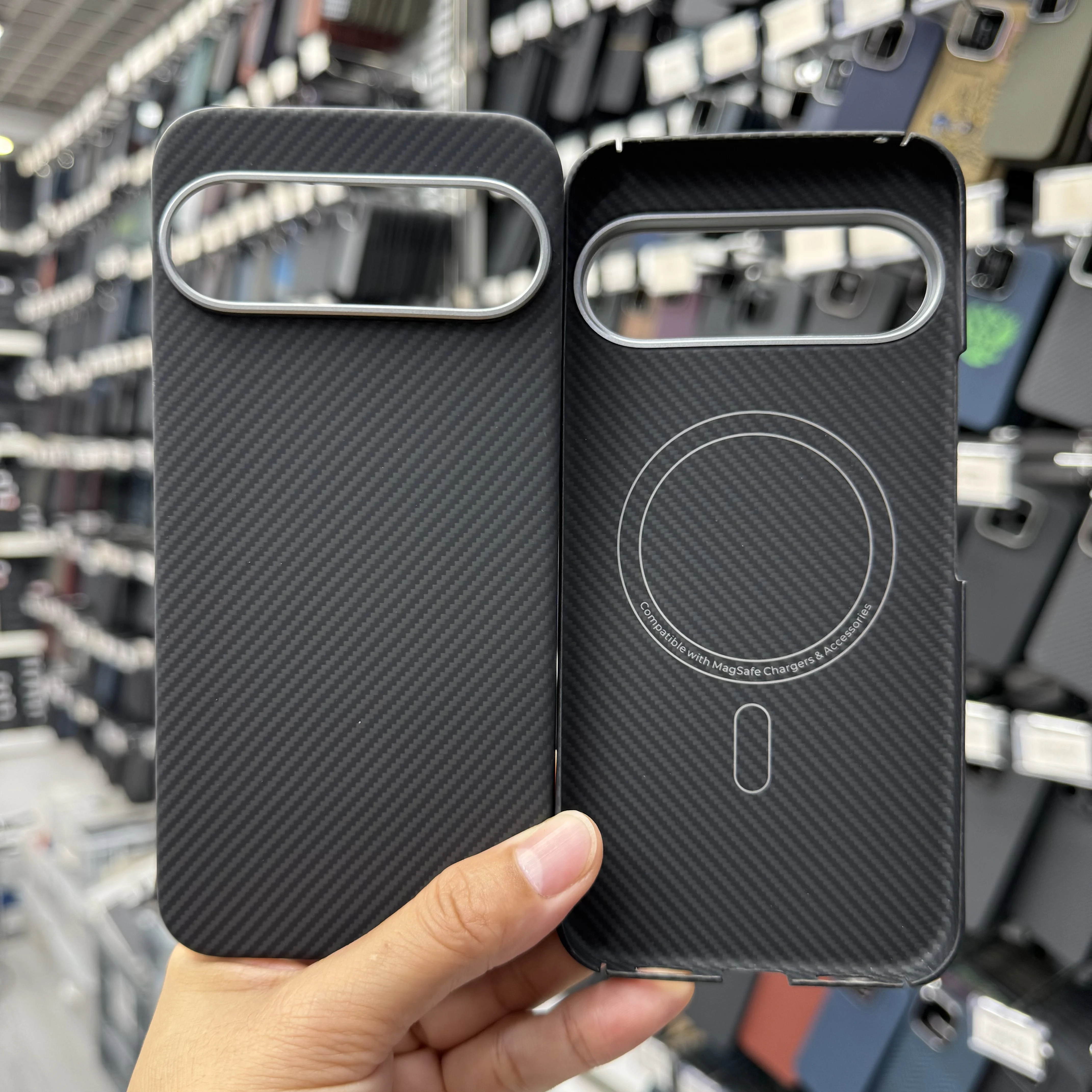 

Высококачественный деловой ультратонкий кевларовый магнитный чехол для телефона из углеродного волокна для Google Pixel 10Pro XL 9, металлическая защита объектива, прочный чехол