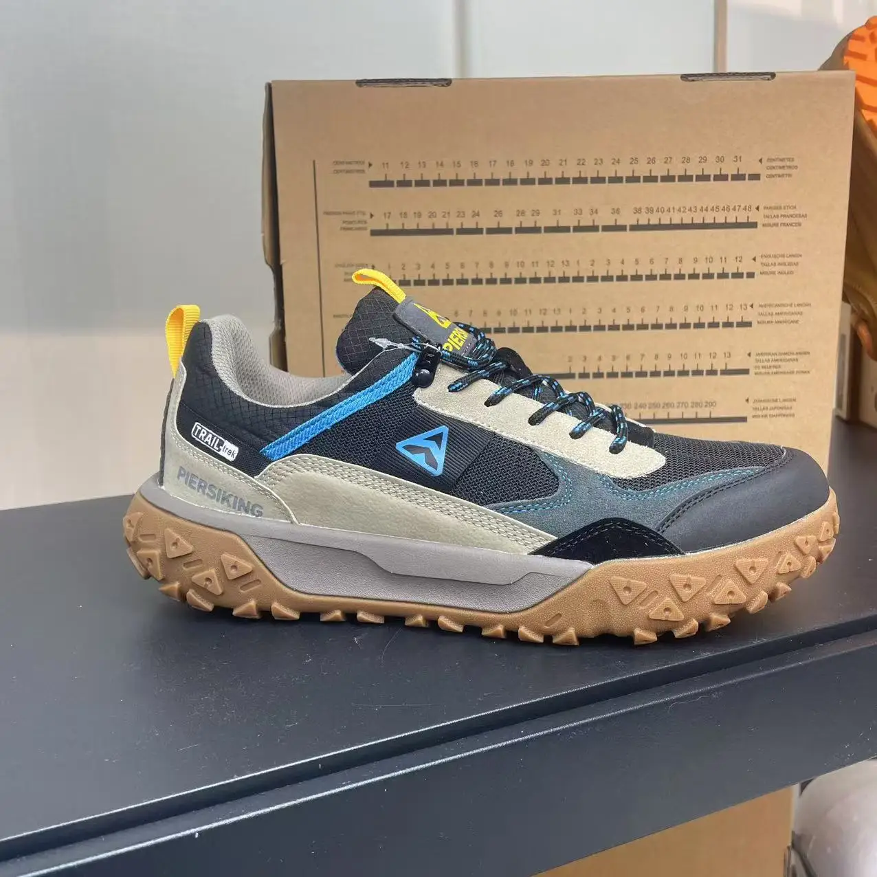 2025 New Hot fashion casual simple sports shoes, breathable and comfortable design Suitable for couples Suitable for all kinds o