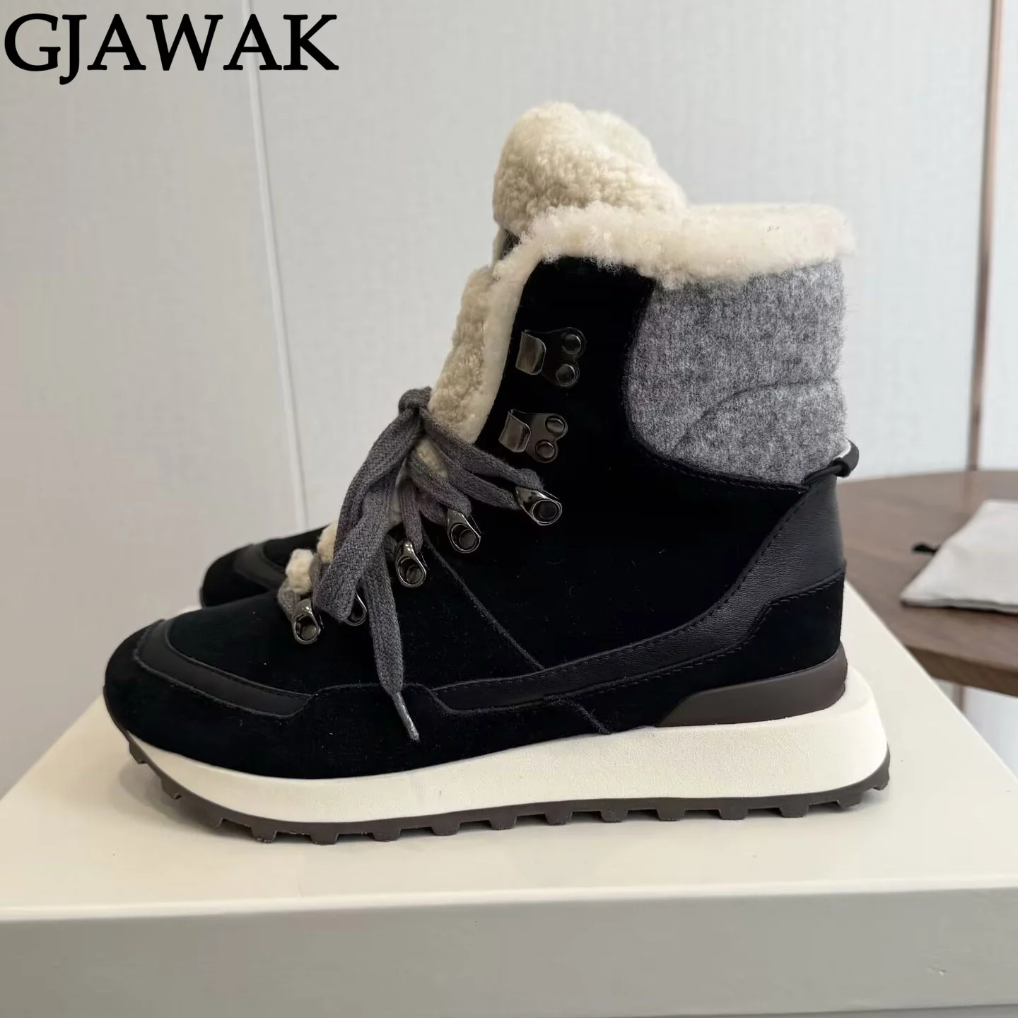 New Winter Platform Wool Snow Boots Women Thick Sole Lace Up Short Boots Women's Fur Shoes Ankle Flat Knight Boots Woman