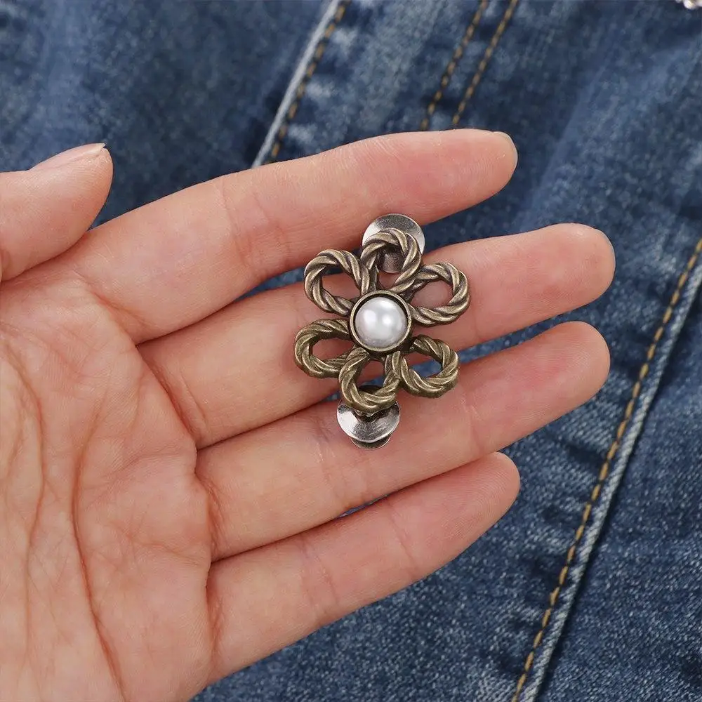 سبيكة زهرة السراويل زر المشدود زر المشابك قابل للتعديل زهرة جان صالح تشديد أبازيم الفضة الذهبي شقراء