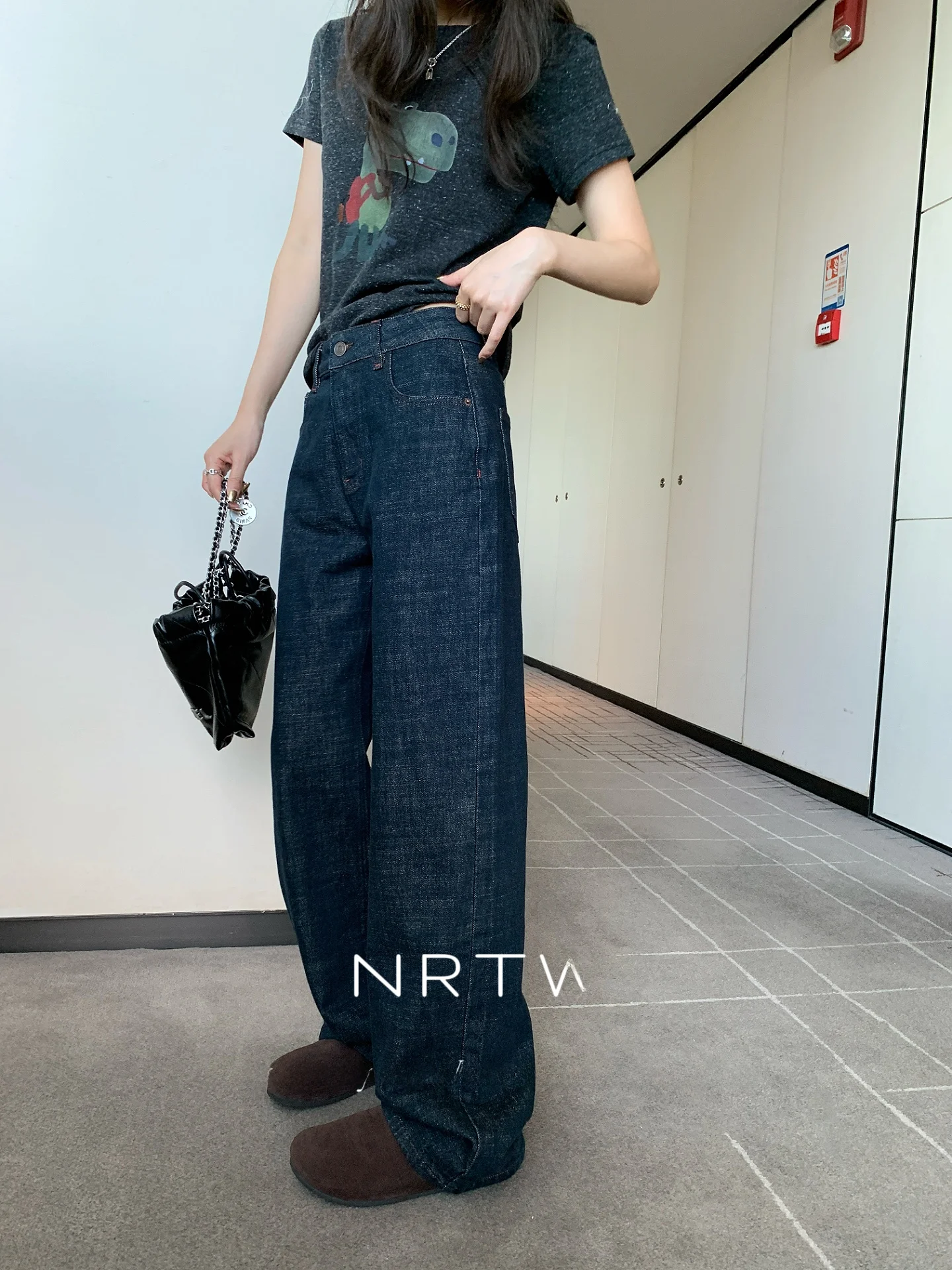 

NRTW 's Vintage Waed Loose Straight Leg Jeans Casual Autumn Winter High Waist Zipper ket Detail No Stretch Denim Pants