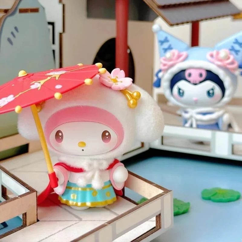

Предпродажа, новые оригинальные персонажи Sanrio, сезоны, праздничная серия Attirers, слепая коробка, игрушки с героями мультфильмов «Hello Kitty», настольные украшения, подарок