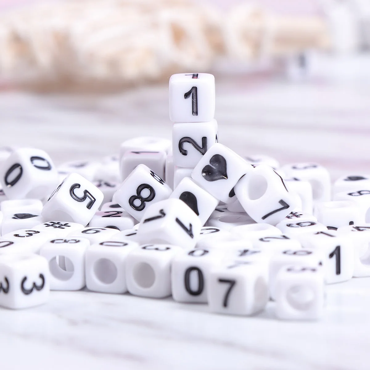 

800pcs Diy Letter Beads 6Mm Acrylic Cube Beads For Jewelry Making Bracelets Necklaces Craft Projects Children'S Day Gift