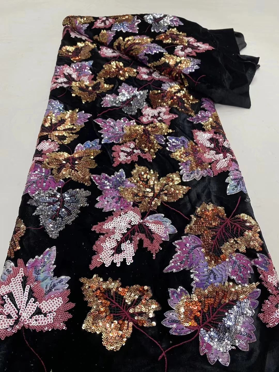 Luxury Colorful Sequins Black Velvet African Lace Fabric 2025 High Quality French Nigerian Lace Fabric For Party Dress KDP25101