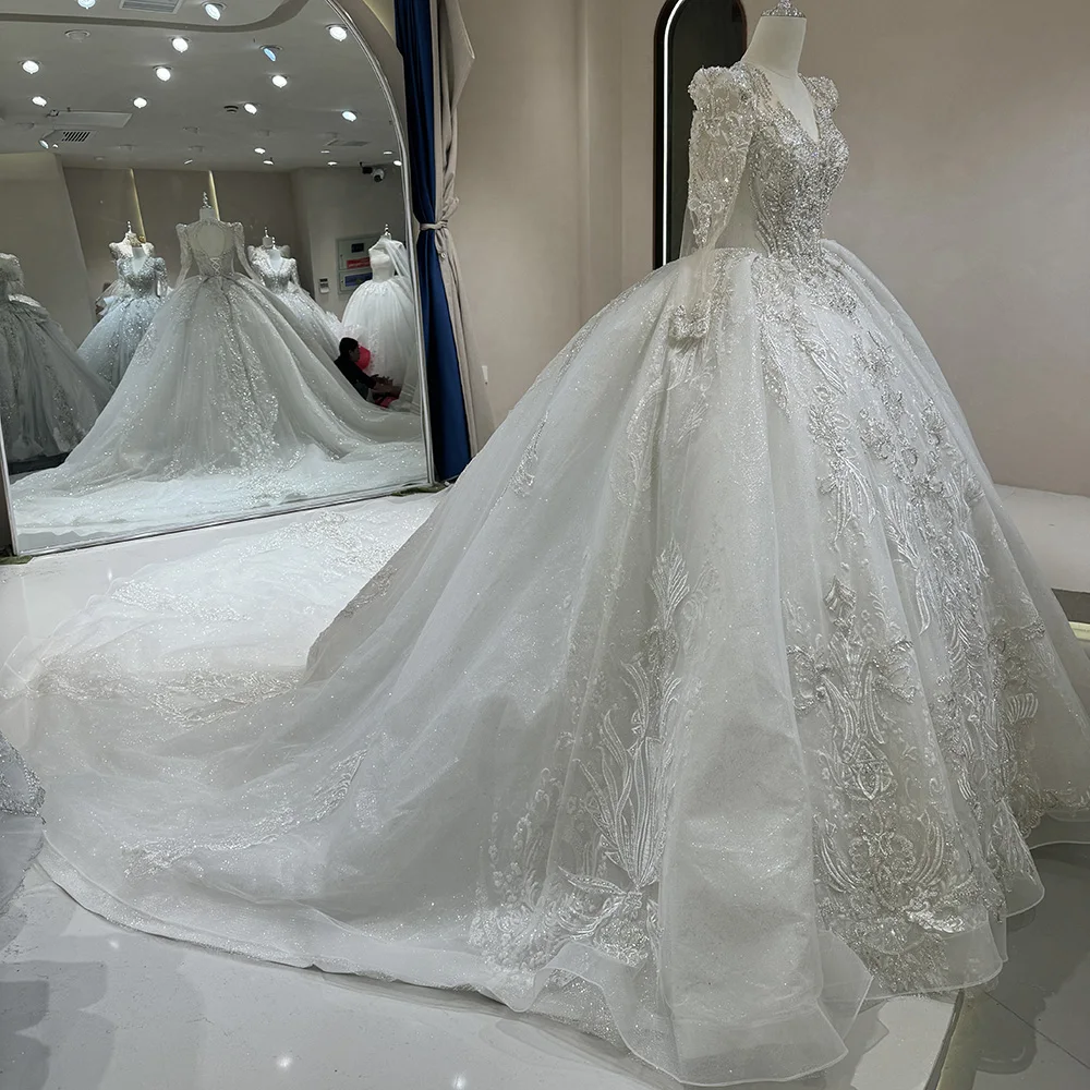 Gorgeous Ball Gown Customized Wedding Dresses With Glitter Factory Wholesale Long Sleeves Backless vestidos de novia DW0085