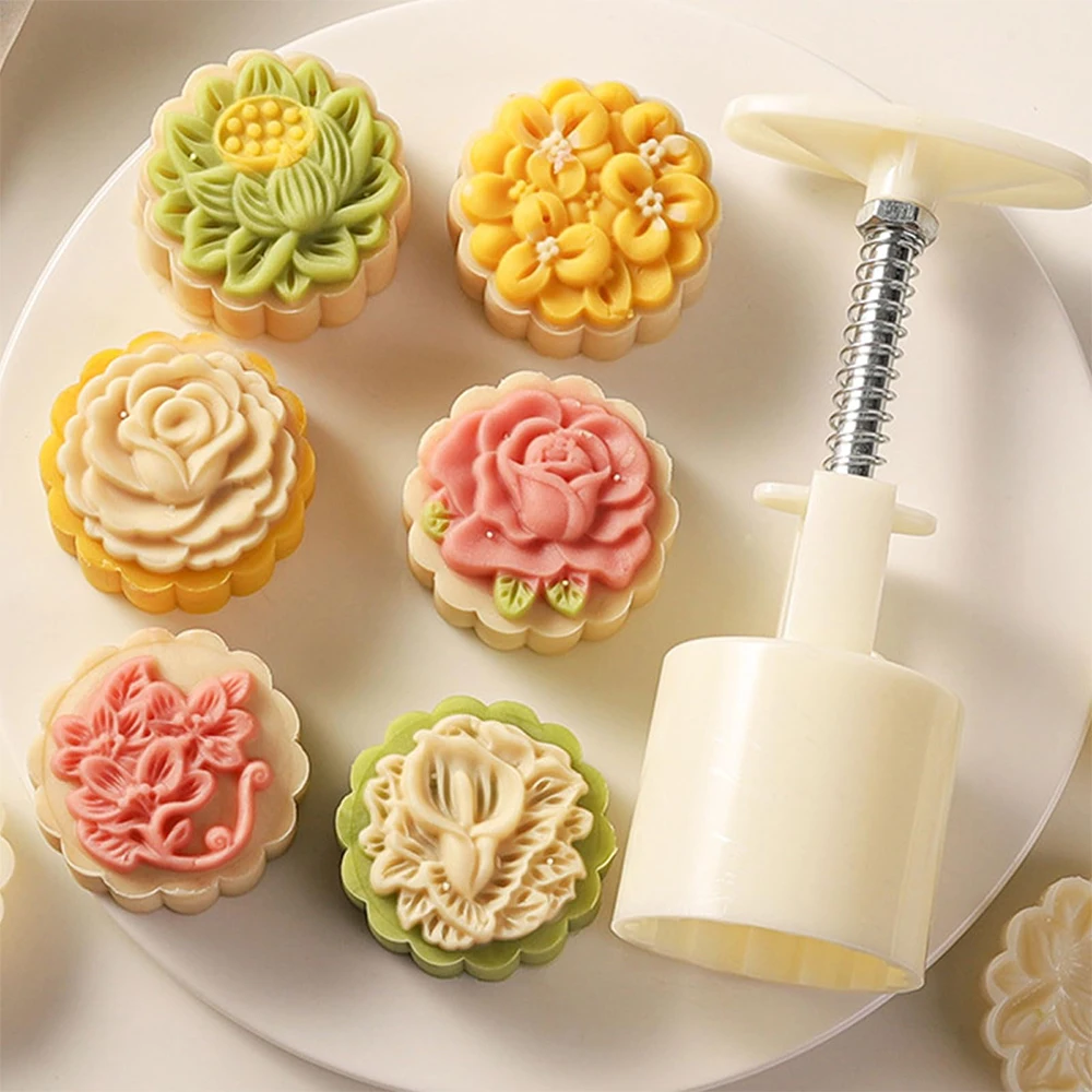 Ejetor de Brigadeiro com Pino Ejetor e Moldes de Flor, Coração e Arabesco para Confeitaria